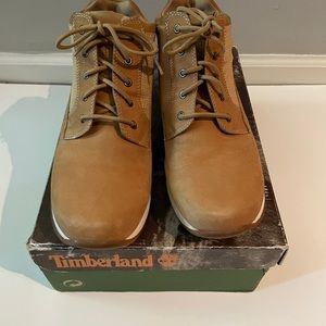 Timberland Carmel Boots Size 8 Make An Offer
